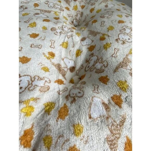 PEANUTS SNOOPY Pillow Cozy Pet BED Super Soft Beige Autumn Fall Leaves Bones NEW - Picture 15 of 16